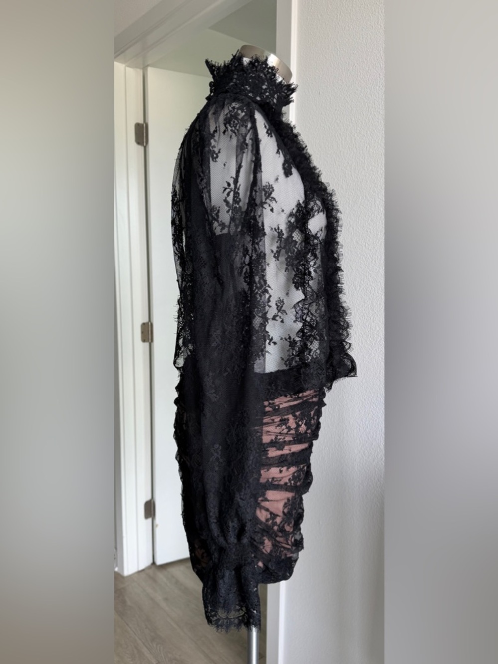 NWT RETROFÊTE YSOLDE LACE DRESS size S - Picture 7 of 16